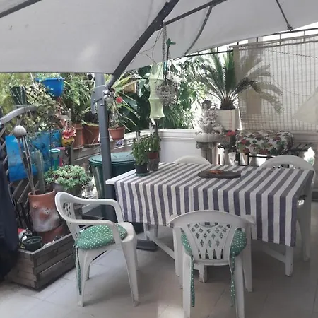 Chambre Privee Avec Sdb Partagee Chez L'habitant A 10mn De La Mer Homestay *
